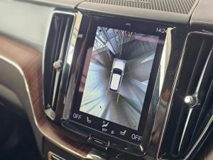 Volvo XC60 D5 AWD Inscription - Image 3