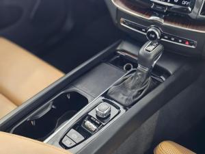 Volvo XC60 D5 AWD Inscription - Image 8