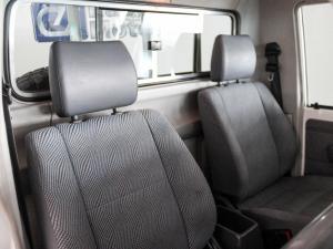 Toyota Land Cruiser 79 4.5D-4D LX V8 single cab - Image 13