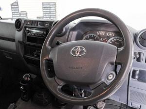 Toyota Land Cruiser 79 4.5D-4D LX V8 single cab - Image 14