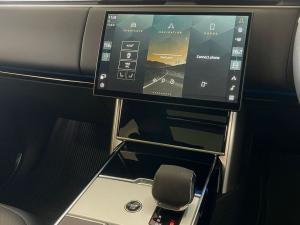 Land Rover Range Rover P530 HSE - Image 13