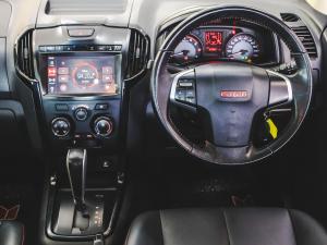 Isuzu D-Max 300 3.0TD double cab X-Rider - Image 11
