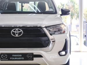 Toyota Hilux 2.4GD-6 Xtra cab Raider manual - Image 6