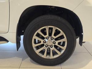 Toyota Land Cruiser Prado 3.0DT VX - Image 17