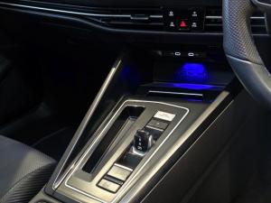Volkswagen Golf R - Image 16
