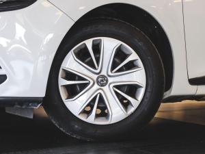 Renault Clio 66kW turbo Authentique - Image 2