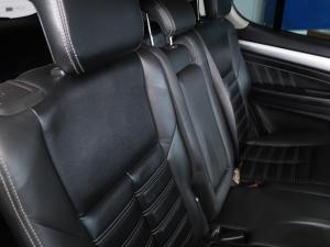 Isuzu mu-X 3.0 - Image 19