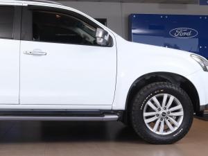 Isuzu mu-X 3.0 - Image 7