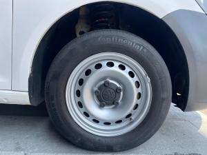 Volkswagen Caddy Maxi 1.6TDI panel van auto - Image 7