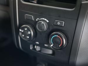 Isuzu D-Max Gen 6 250c single cab Fleetside - Image 17