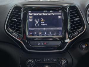 Jeep Cherokee 2.0T Limited 4x4 - Image 14