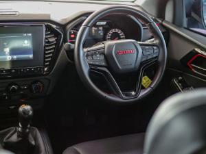 Isuzu D-Max 1.9TD double cab LS X-Rider manual - Image 11