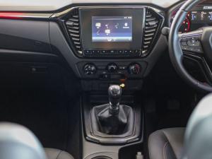 Isuzu D-Max 1.9TD double cab LS X-Rider manual - Image 12
