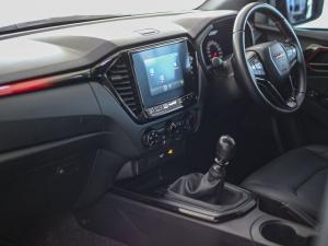 Isuzu D-Max 1.9TD double cab LS X-Rider manual - Image 13