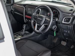 Isuzu mu-X 3.0TD LS - Image 12