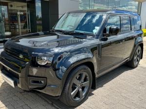 Land Rover Defender 110 D250 X-Dynamic SE - Image 20