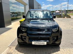 Land Rover Defender 110 D250 X-Dynamic SE - Image 4