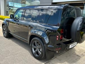 Land Rover Defender 110 D250 X-Dynamic SE - Image 5