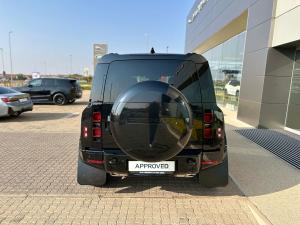 Land Rover Defender 110 D250 X-Dynamic SE - Image 6