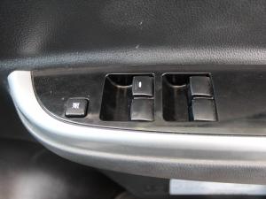 Mitsubishi Triton 2.4DI-D double cab 4x4 Xtreme - Image 15