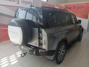 Land Rover Defender 110 D300 X - Image 2