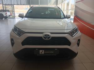Toyota RAV4 2.0 GX auto - Image 4