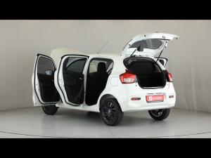 Toyota Vitz 1.0 XR auto - Image 10