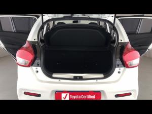 Toyota Vitz 1.0 XR auto - Image 18