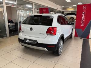 Volkswagen Polo Vivo hatch 1.6 Maxx - Image 2