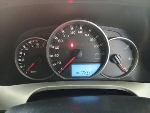 Toyota RAV4 2.2D-4D AWD GX - Image 8
