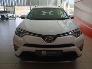 Toyota RAV4 2.2D-4D AWD GX - Image 4
