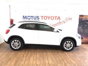 Mercedes-Benz GLA GLA200 - Image 3