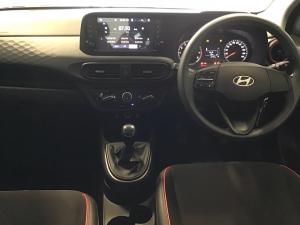 Hyundai Grand i10 1.0 Premium hatch - Image 6