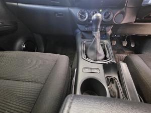 Toyota Hilux 2.4GD-6 single cab Raider manual - Image 11