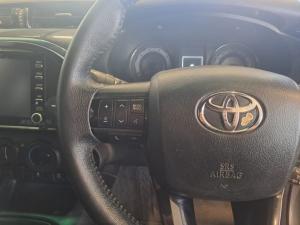 Toyota Hilux 2.8 GD-6 Raider 4X4E/CAB - Image 9