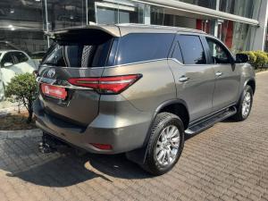 Toyota Fortuner 2.8GD-6 VX automatic - Image 2