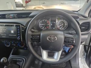 Toyota Hilux 2.4 GD-6 RB RaiderE/CAB - Image 8