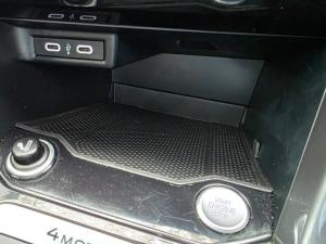 Volkswagen T-ROC 2.0 TSI 4M R-LINE DSG - Image 10