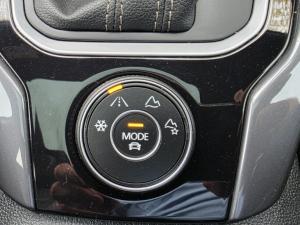 Volkswagen T-ROC 2.0 TSI 4M R-LINE DSG - Image 12
