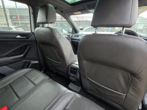 Volkswagen T-ROC 2.0 TSI 4M R-LINE DSG - Image 17