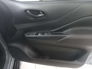 Nissan Navara 2.5DDTI PRO-2X automatic D/C - Image 9