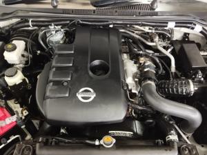 Nissan Navara 2.5dCi double cab LE auto - Image 14