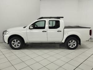 Nissan Navara 2.5dCi double cab LE auto - Image 3