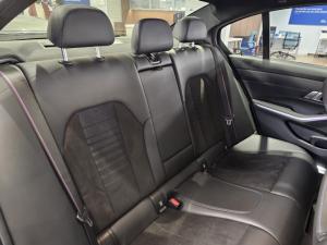 BMW 3 Series 320i Mzansi Edition - Image 13