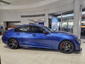 BMW 3 Series 320i Mzansi Edition - Image 3