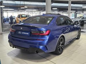 BMW 3 Series 320i Mzansi Edition - Image 4