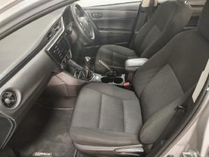 Toyota Corolla Quest 1.8 Plus manual - Image 11