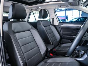 Volkswagen T-Roc 2.0TSI 4Motion Design - Image 10