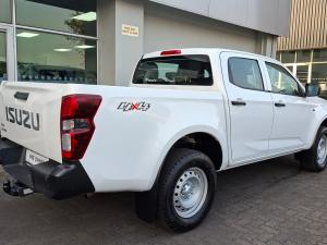 Isuzu D-Max 1.9TD double cab L 4x4 manual - Image 14