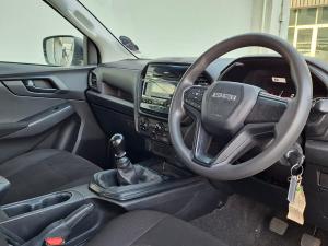 Isuzu D-Max 1.9TD double cab L 4x4 manual - Image 6